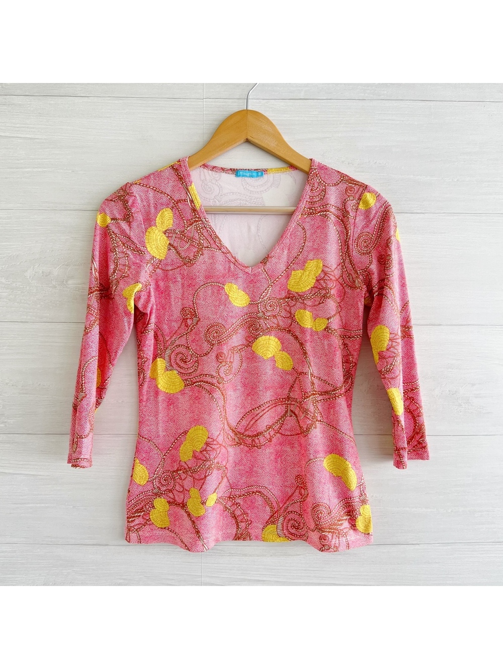 J McLaughlin Avalon Top XS Red Yellow Nautical Rope Shell 3/4 Sleeve V Neck